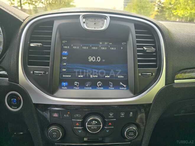 Chrysler 300C-7