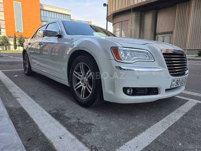 Chrysler 300C-13