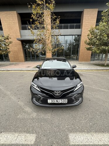 Toyota Camry-9