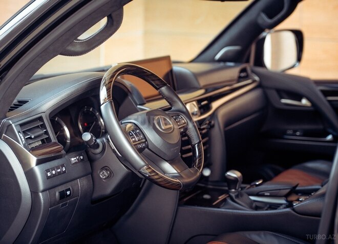 Lexus LX 570-20