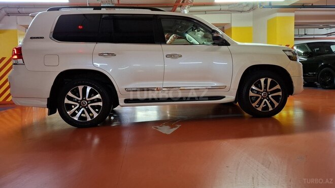 Toyota Land Cruiser 2018, 79,000 km - 4.6 л - Bakı