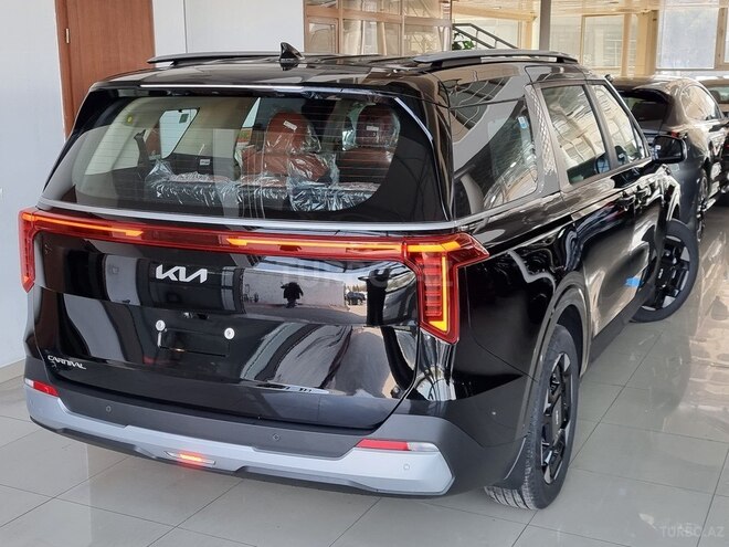 Kia Carnival-16