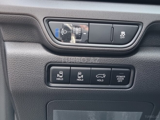 Kia Carnival-39