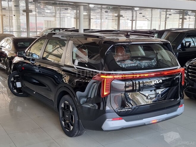 Kia Carnival-13