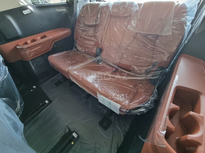 Kia Carnival-33