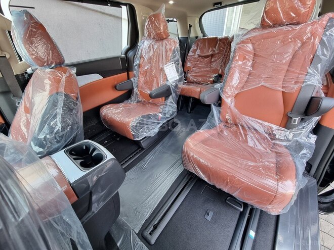 Kia Carnival-29