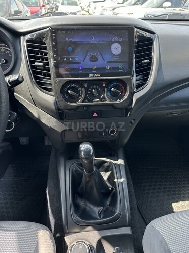 Mitsubishi L200-7