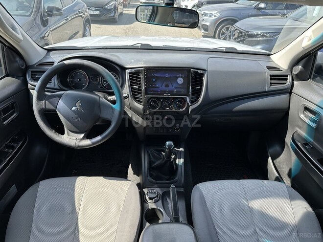 Mitsubishi L200-6