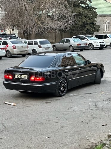 Mercedes E 240 1999, 342,707 km - 2.4 l - Bakı