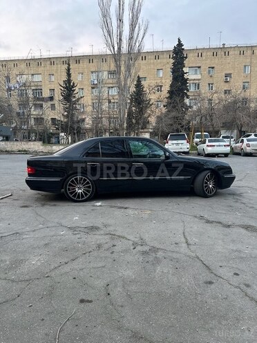 Mercedes E 240 1999, 342,707 km - 2.4 l - Bakı