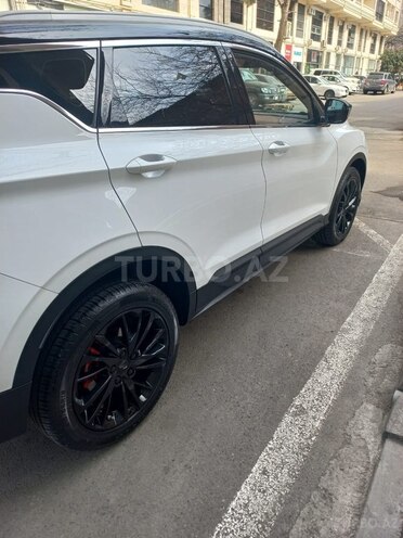 Geely Coolray-5