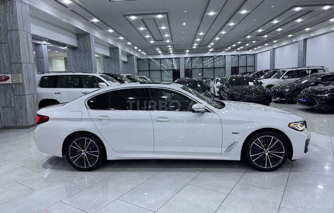 BMW 530e 2022, 60,200 km - 2.0 l - Bakı