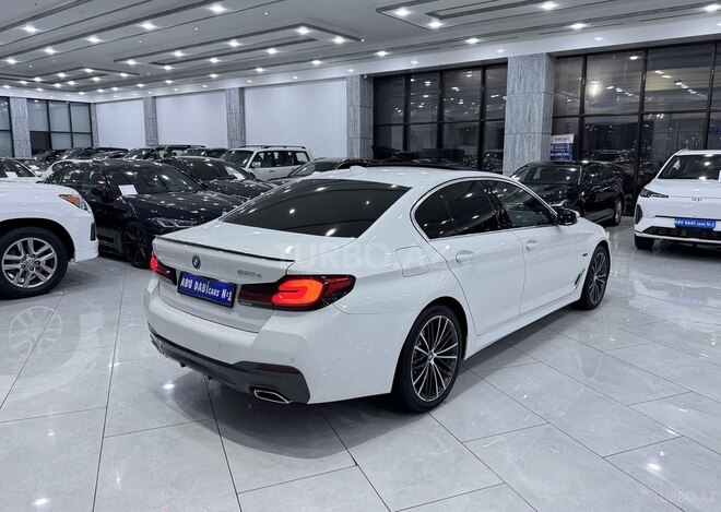BMW 530e 2022, 60,200 km - 2.0 l - Bakı