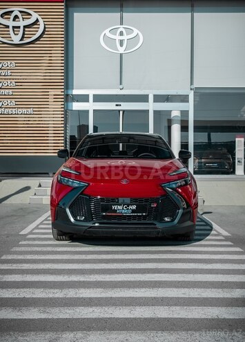 Toyota C-HR-1