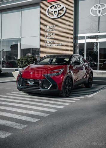 Toyota C-HR-2