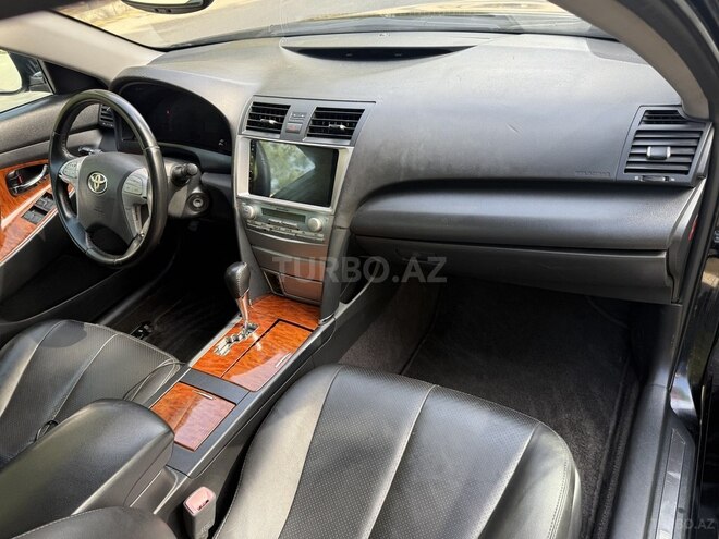 Toyota Camry-7