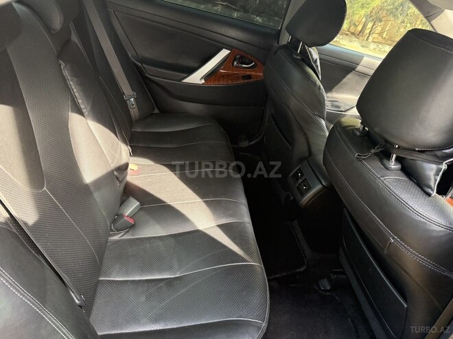 Toyota Camry-8