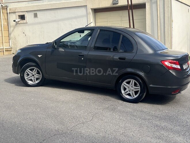 Saipa Saina-12