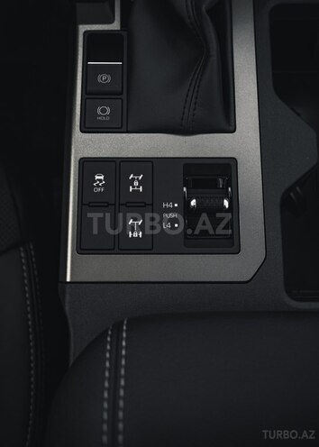 Toyota Land Cruiser Prado-9