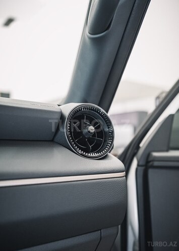 Toyota Land Cruiser Prado-13