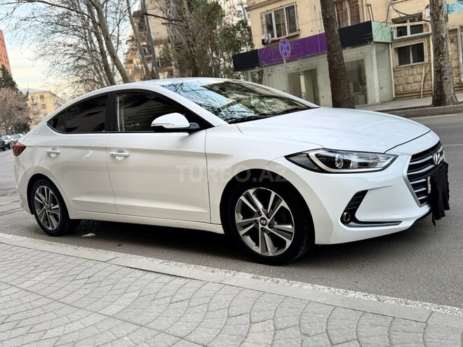 Hyundai Avante 2017, 179,000 km - 1.6 l - Bakı