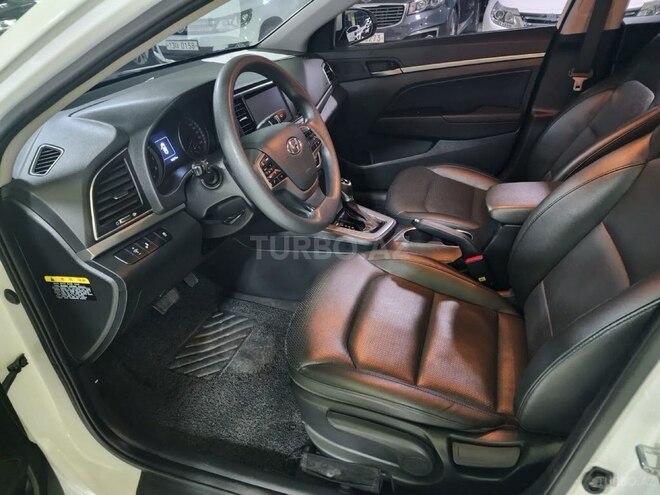 Hyundai Avante 2017, 179,000 km - 1.6 l - Bakı