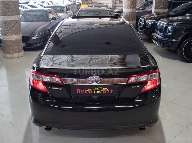 Toyota Camry-8