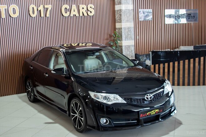 Toyota Camry-3