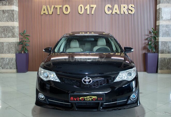 Toyota Camry-1