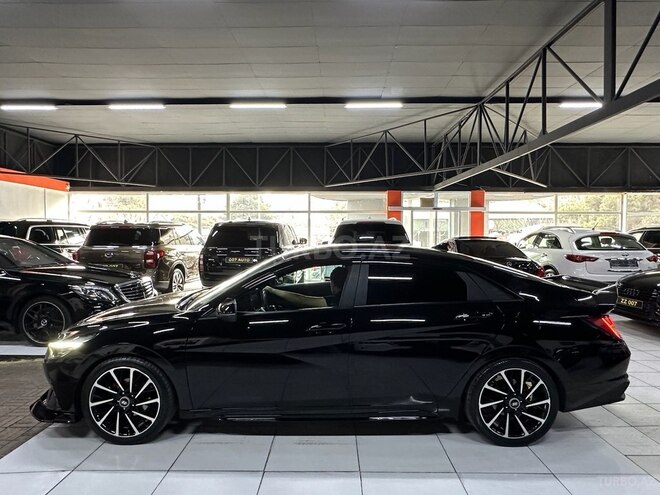 Hyundai Elantra 2021, 65,800 km - 1.6 л - Bakı