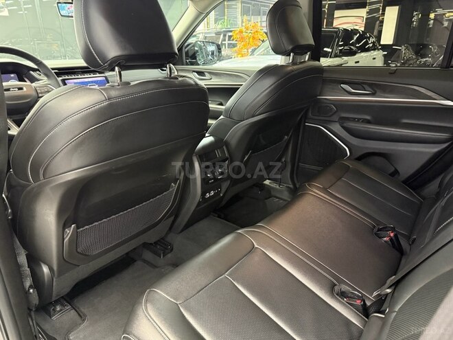 Jeep Grand Cherokee-10