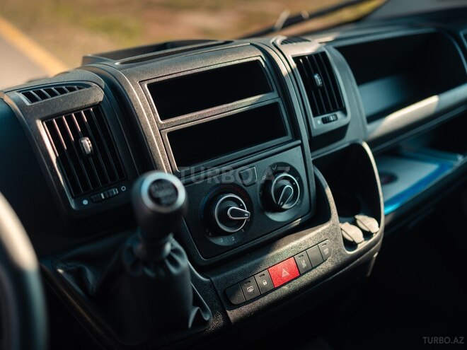 Fiat Ducato-10