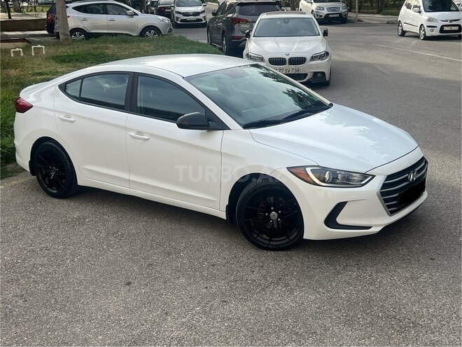 Hyundai Elantra 2018, 89,350 km - 2.0 л - Bakı