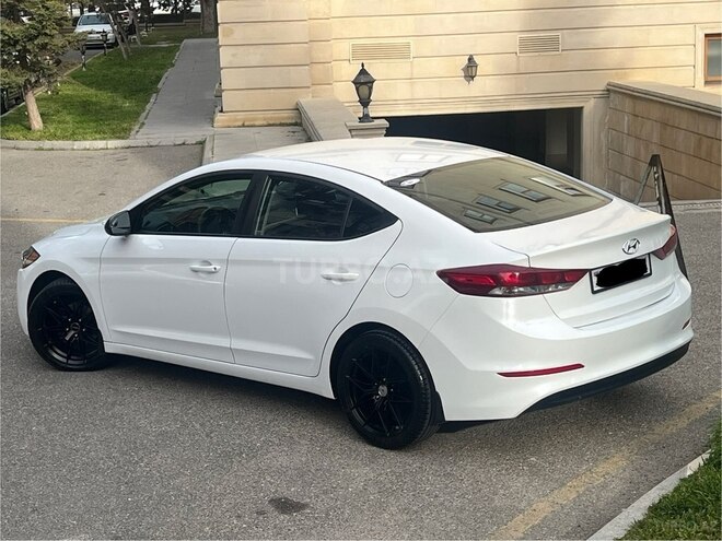 Hyundai Elantra 2018, 89,350 km - 2.0 л - Bakı