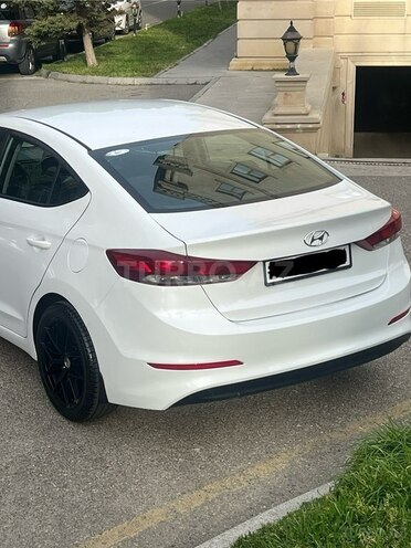 Hyundai Elantra 2018, 89,350 km - 2.0 л - Bakı