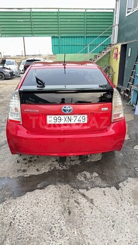 Toyota Prius-3