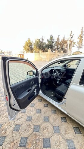 Nissan Micra-9
