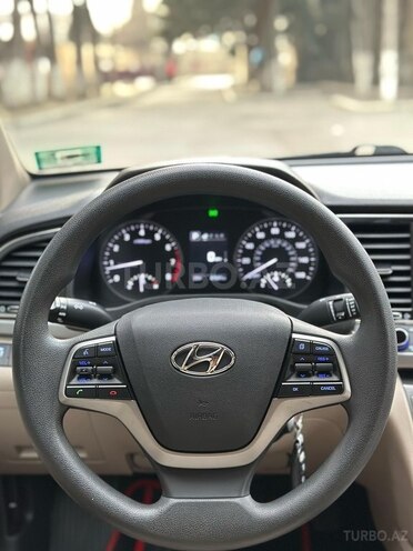 Hyundai Elantra 2018, 75,639 km - 2.0 l - Bakı