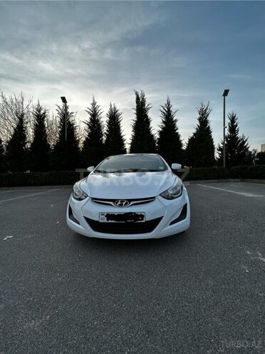 Hyundai Elantra-1