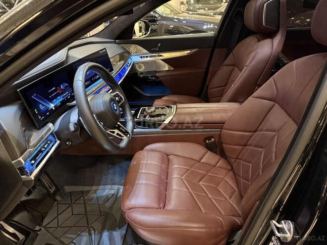BMW i7 2022, 17,000 km - 0.0 l - Bakı