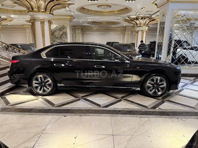 BMW i7 2022, 17,000 km - 0.0 l - Bakı