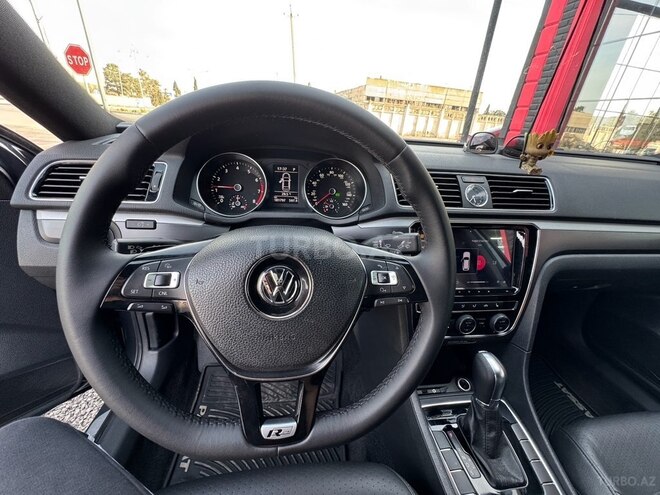 Volkswagen Passat 2017, 181,000 km - 1.8 л - Gəncə