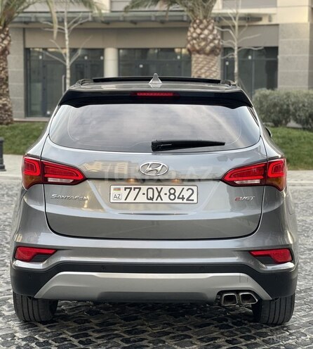 Hyundai Santa Fe-8