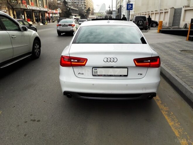 Audi A6 2014, 196,000 km - 2.8 l - Bakı