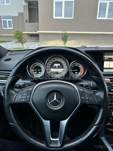 Mercedes E 220 d 2013, 256,000 km - 2.2 l - Bakı