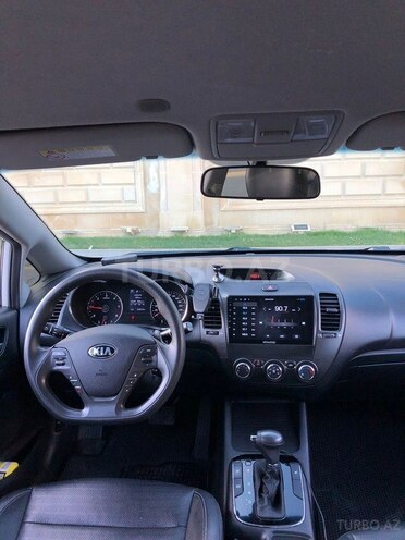 Kia Cerato-8