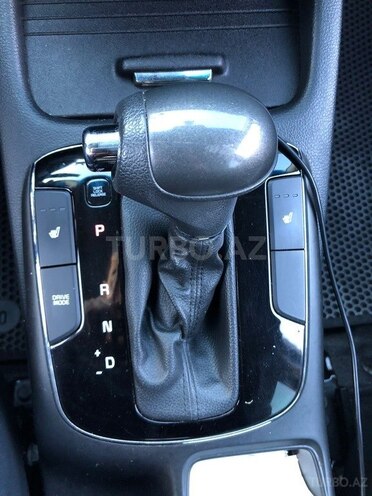 Kia Cerato-12