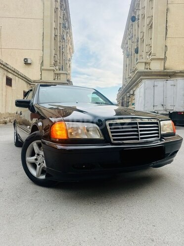 Mercedes C 200 2000, 352,000 km - 2.0 л - Bakı