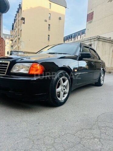 Mercedes C 200 2000, 352,000 km - 2.0 л - Bakı