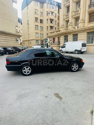Mercedes C 200 2000, 352,000 km - 2.0 л - Bakı